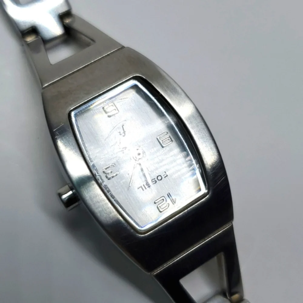 Vintage Fossil Watch F² ES9381 Silver Toned Steel Wristband White Face Watch